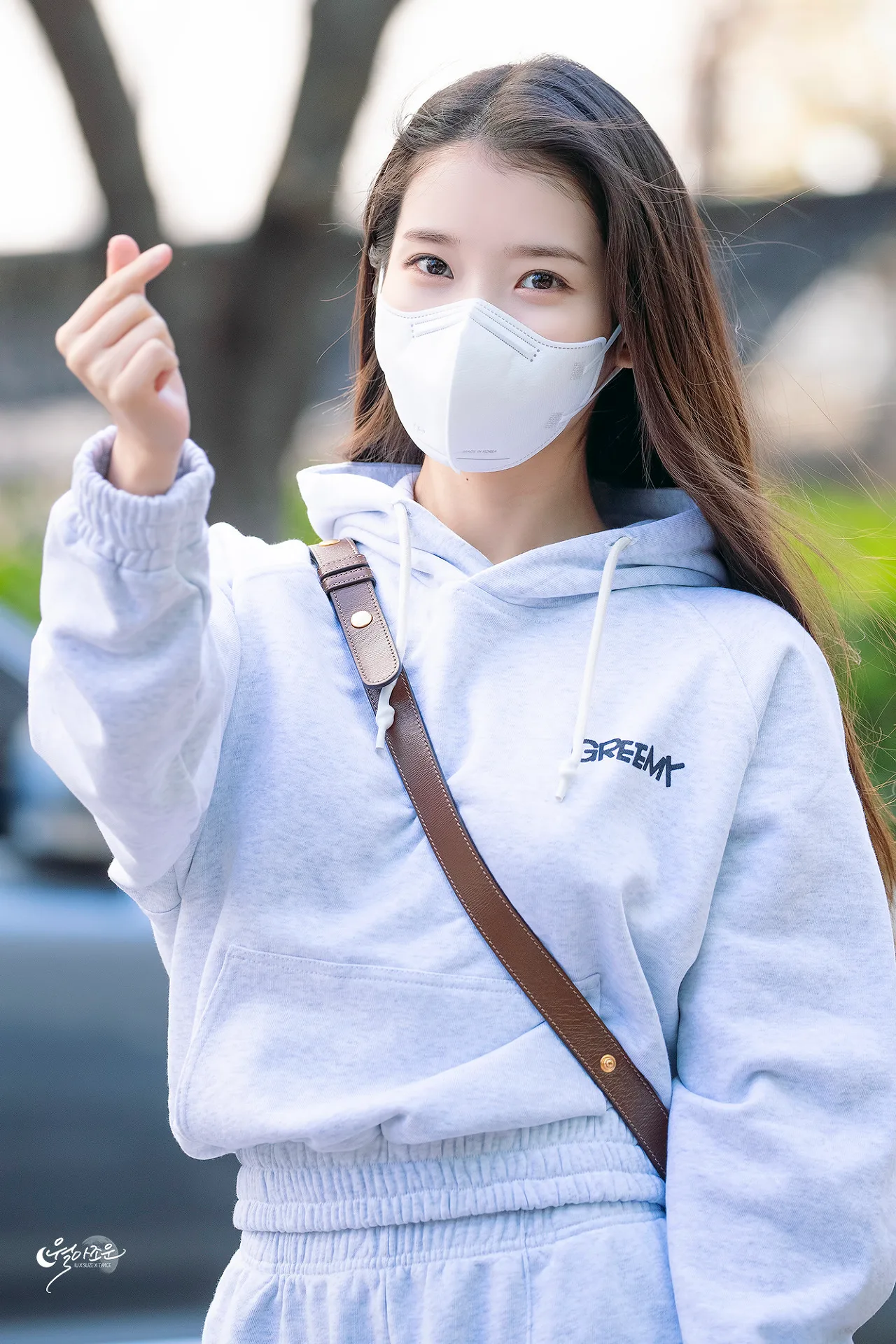 IU